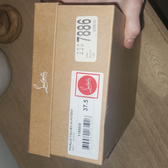 Shoes - Picture 8 of 8